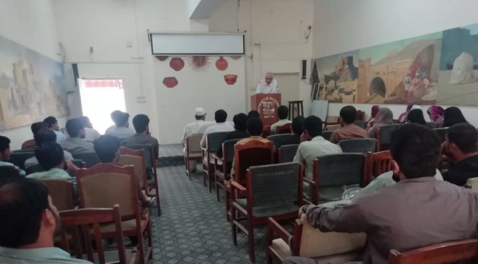 BSAC holds a lecture program in UOB